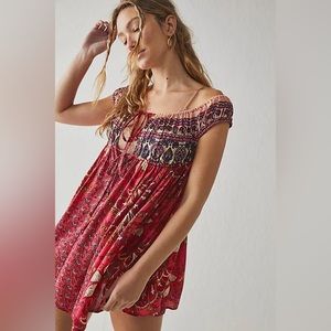 NWOT Free People Intimately Bali Mariposa Mini Slip Dress in Berry Small